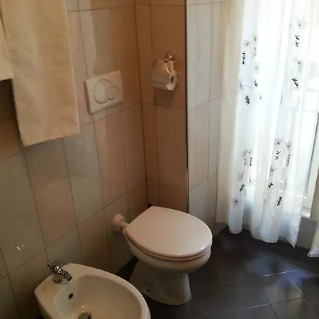 לינה וארוחת בוקר Missi